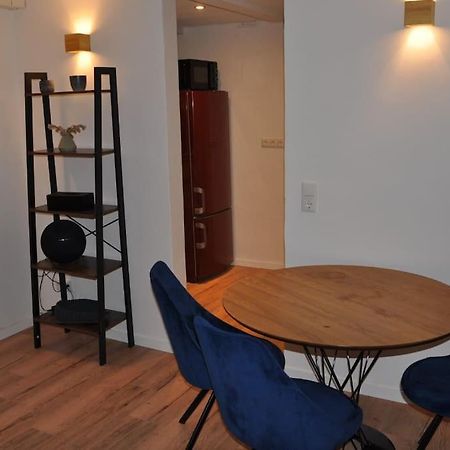 Stadtnaher Heller Souterrain Apartment Oldenburg Exterior photo