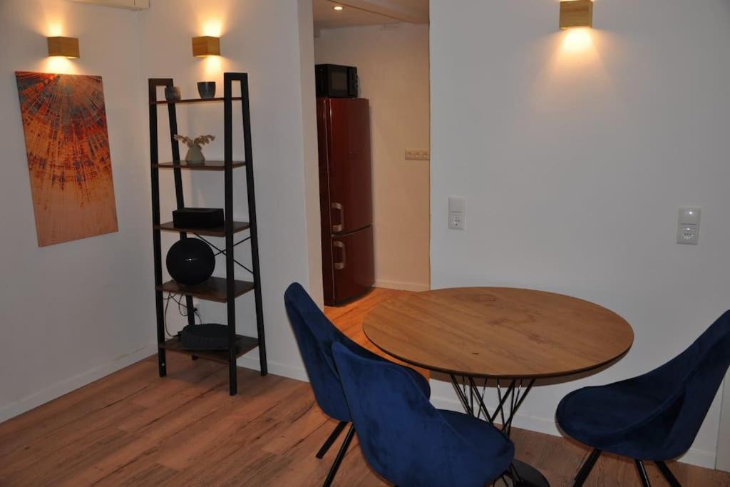 Stadtnaher Heller Souterrain Apartment Oldenburg Exterior photo